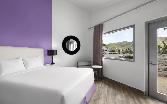 Commodore Suites, SureStay Collection by Best Western