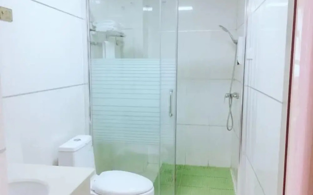 Li's Holiday Hotel (Foshan Sanshui Railway Station)