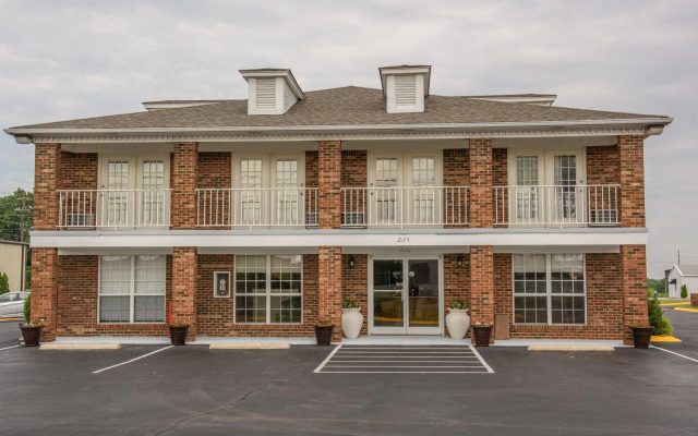 Richland Inn Lawrenceburg