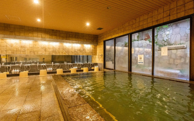 Nagoya Crown Hotel