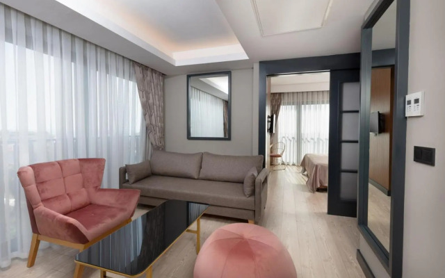 The Raga Side - Adults Only - All inclusive