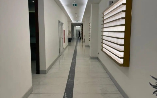 Sunny Apartment Batumi