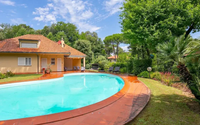 Villa Piero With Pool