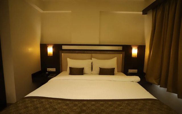 Hotel Seven Sky