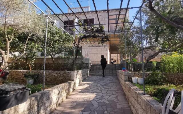 Big House for 14 people in centre of Lumbarda