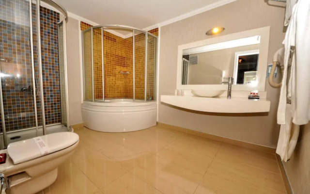 Gur Kent Hotel