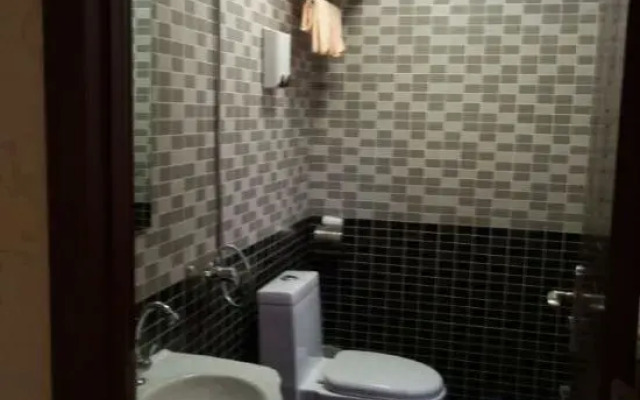 Pingdu Nijia Business Hotel