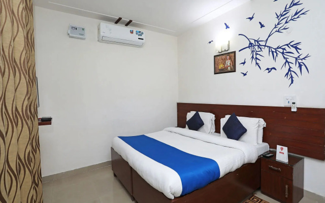 K V Complex by OYO Rooms