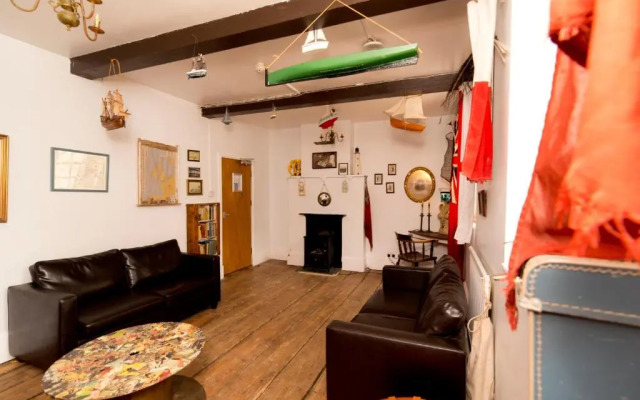 YHA Boggle Hole - Hostel