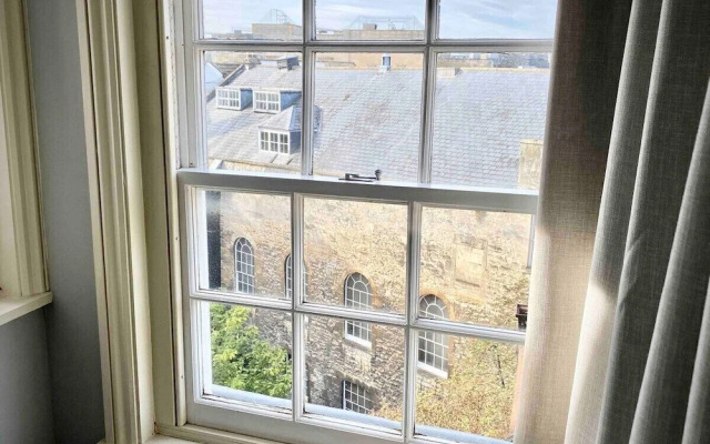 The Georgian Loft Apartment Central Bath