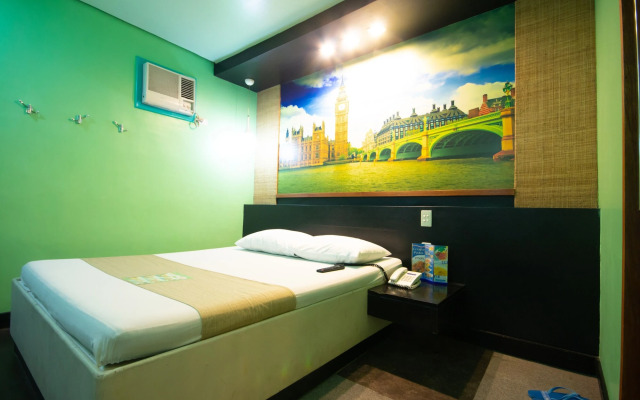 Hotel DreamWorld Araneta Cubao