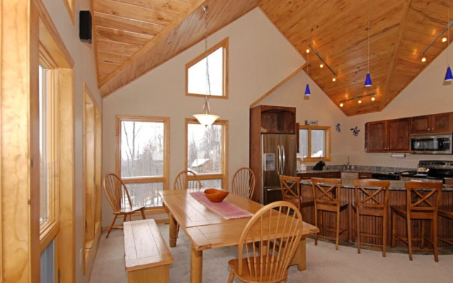 On-A-Whim - 5 Br Home