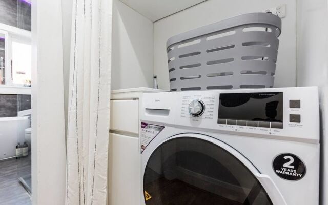 2 Bedroom Apt In Bondi Junction With Parking