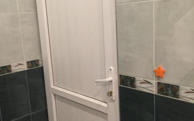 Friendly House M