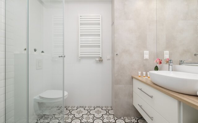 Subtle Grey Apartment by Renters