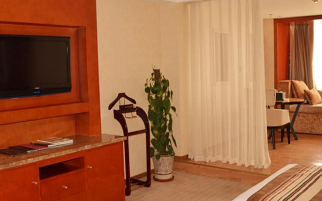 Iris Orchard All Suites Hotel (Tangshan Convention Center)
