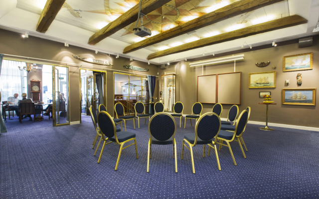 Victory Hotel