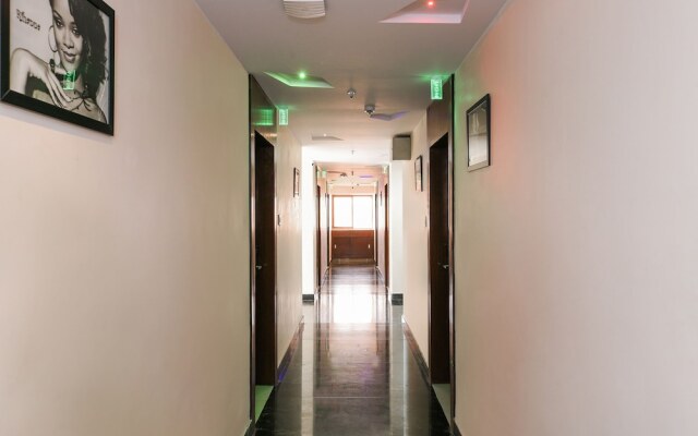 Capital O 29581 Rohini Jazz