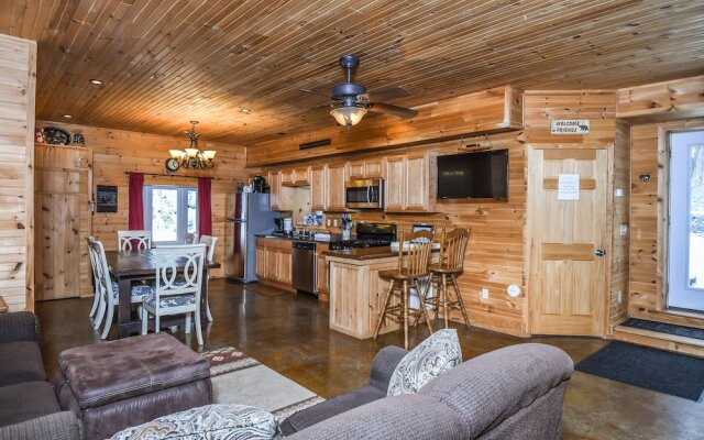 Hideout at Red Pines 3 Bedroom House