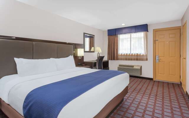 Days Inn by Wyndham Woodbury Long Island