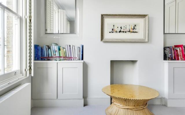 Stylish 5 bed Home in Heart of Clapham