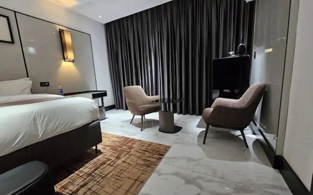 Ana Hotel and Apartments