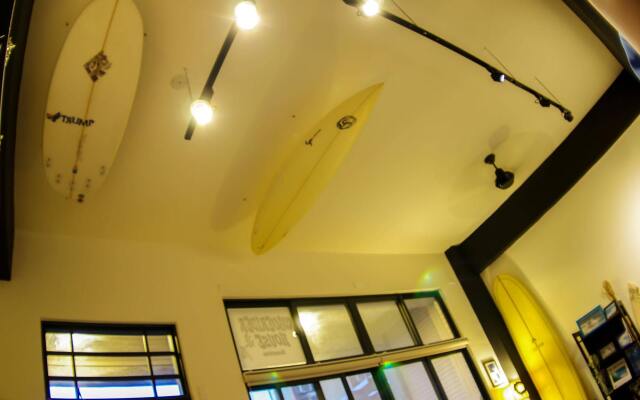 Waverider House