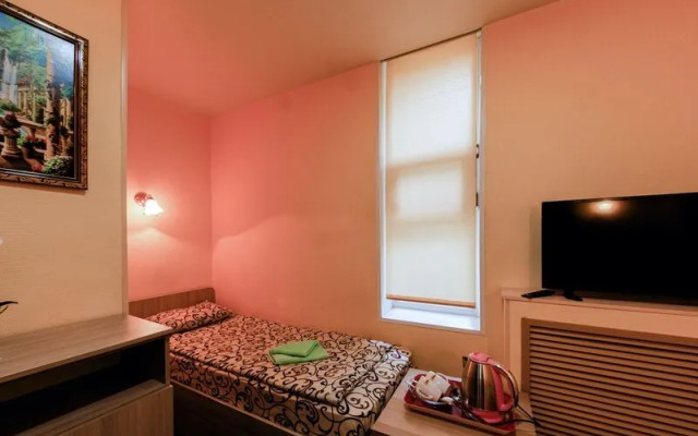 Тихий дворик