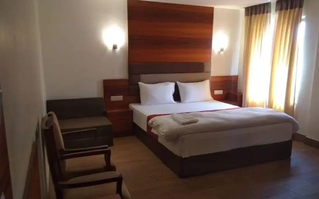 Kings Crown Hotel- Saltlake