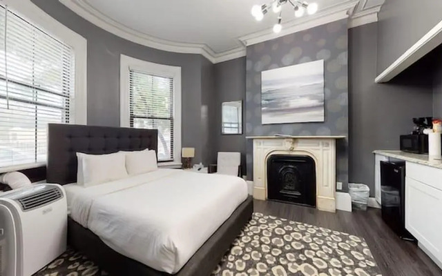 Premier Suites - Bay Village