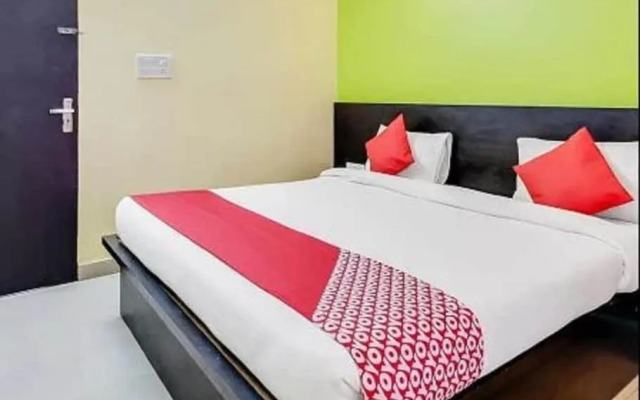 OYO Flagship 80515 Hotel Shivam Palace