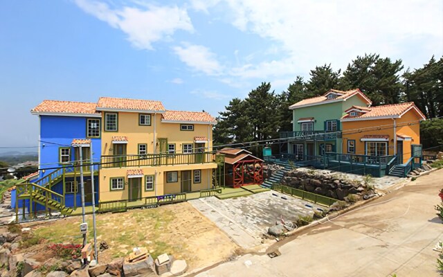 Jeju Olrepeurobangseu Pension