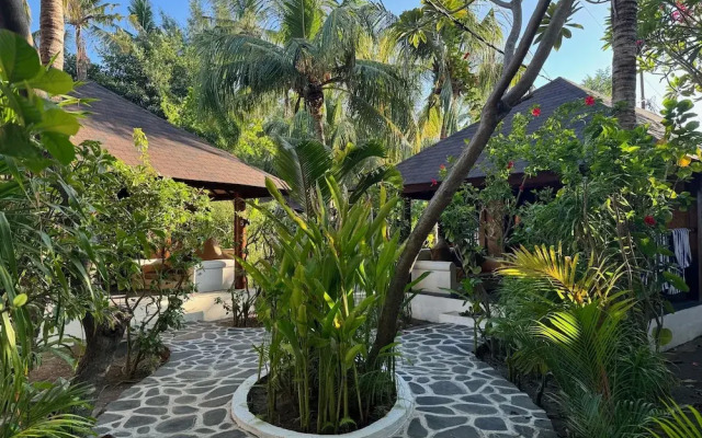 Scallywags Beach Club