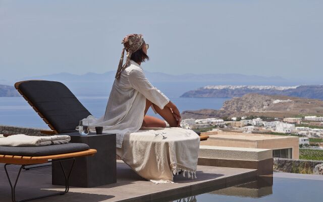 Apikia Santorini - Adults Only