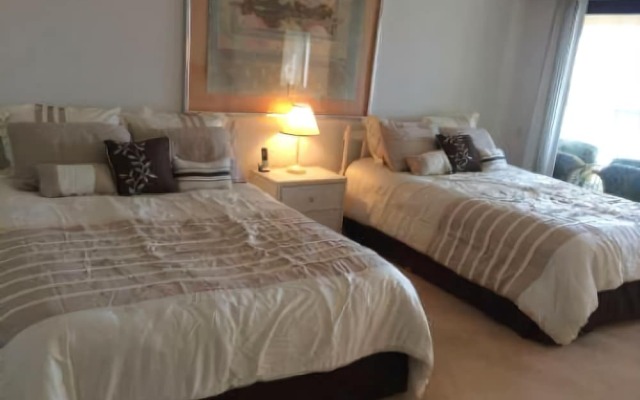 La Peninsula Blvd Condo