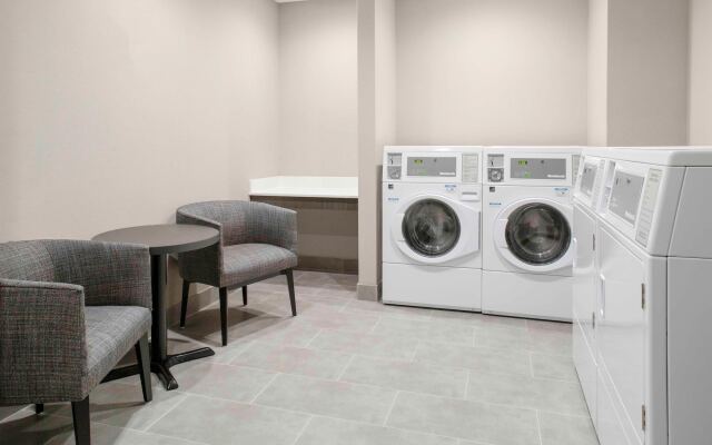 Homewood Suites by Hilton Lansing Eastwood