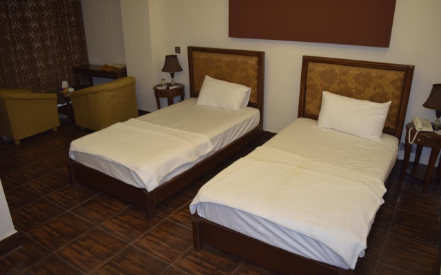 Green Palace Guest House