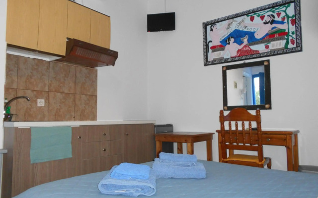 Studios Apartments Kapetanios