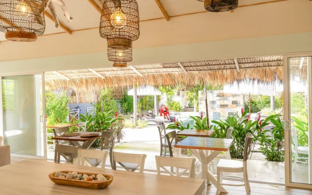 Les Voiles Blanches Tamarindo