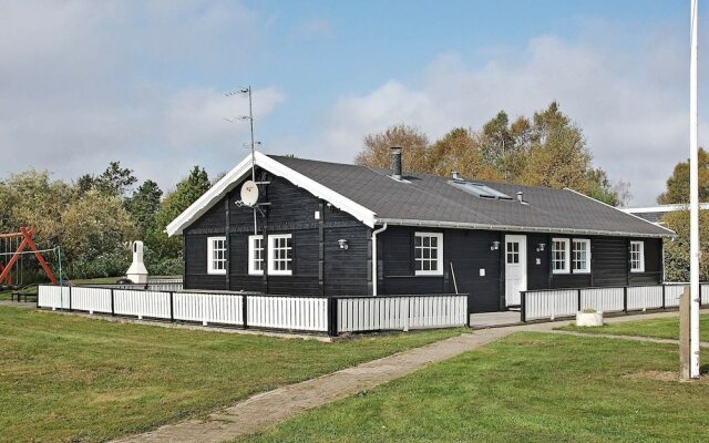 15 Person Holiday Home in Hals