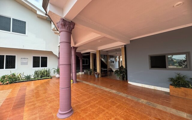 Dafika Lodge