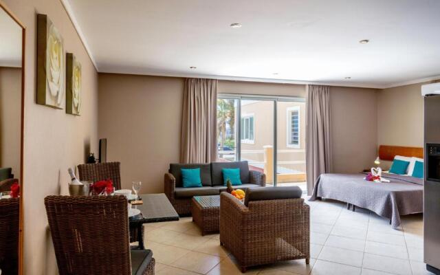 Luxury Studio Rough Scad at Den Laman