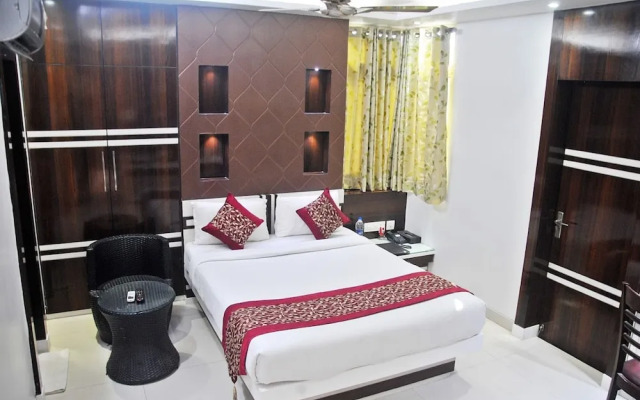 Hotel FrontLine Residency Patna