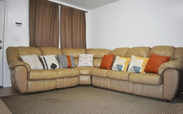 2BD 2BT Apt Near University