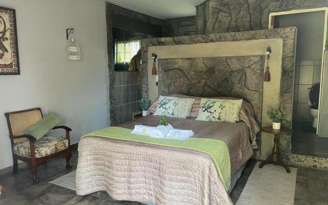 Guinea Feather Country Lodge & Spa