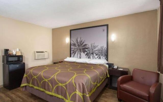 Super Inn Pensacola
