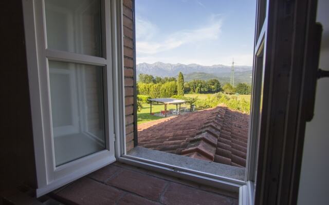 Coriana Apartments & Villas