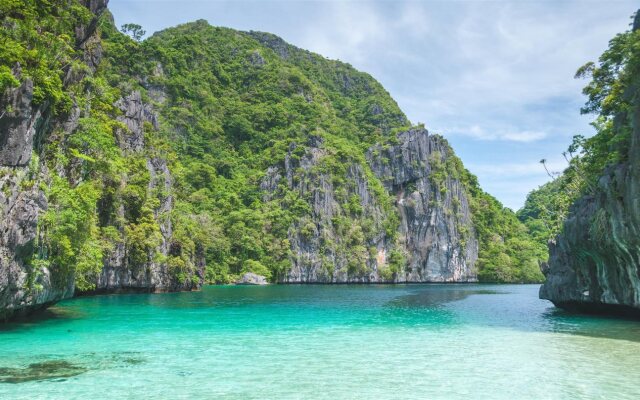 El Nido Corner Pension and Restaurant