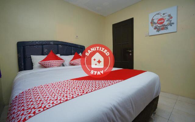 OYO 927 Carina Hotel