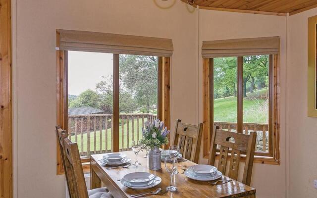 Charlesworth Lodges